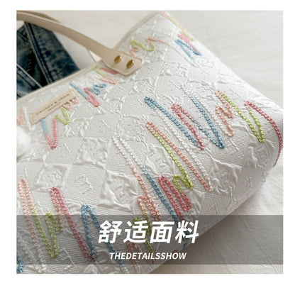 4df12bb1-fa23-4d75-a3ea-ae331a31caf9