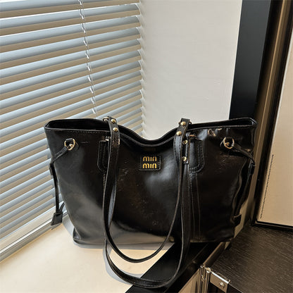 Women's Large-Capacity Commuter Retro Shoulder Tote Bag wholesale product image