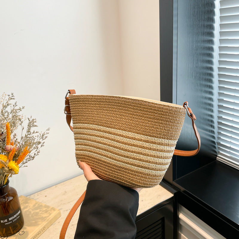 Women's Straw-Woven Bucket Large-Capacity Shoulder & Crossbody Bag wholesale product image