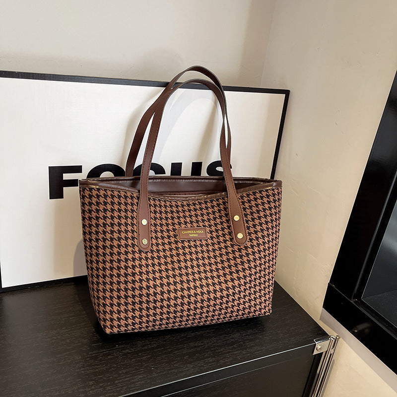 Women's Checkered Large-Capacity Commuter Casual Shoulder Tote Bag wholesale product image